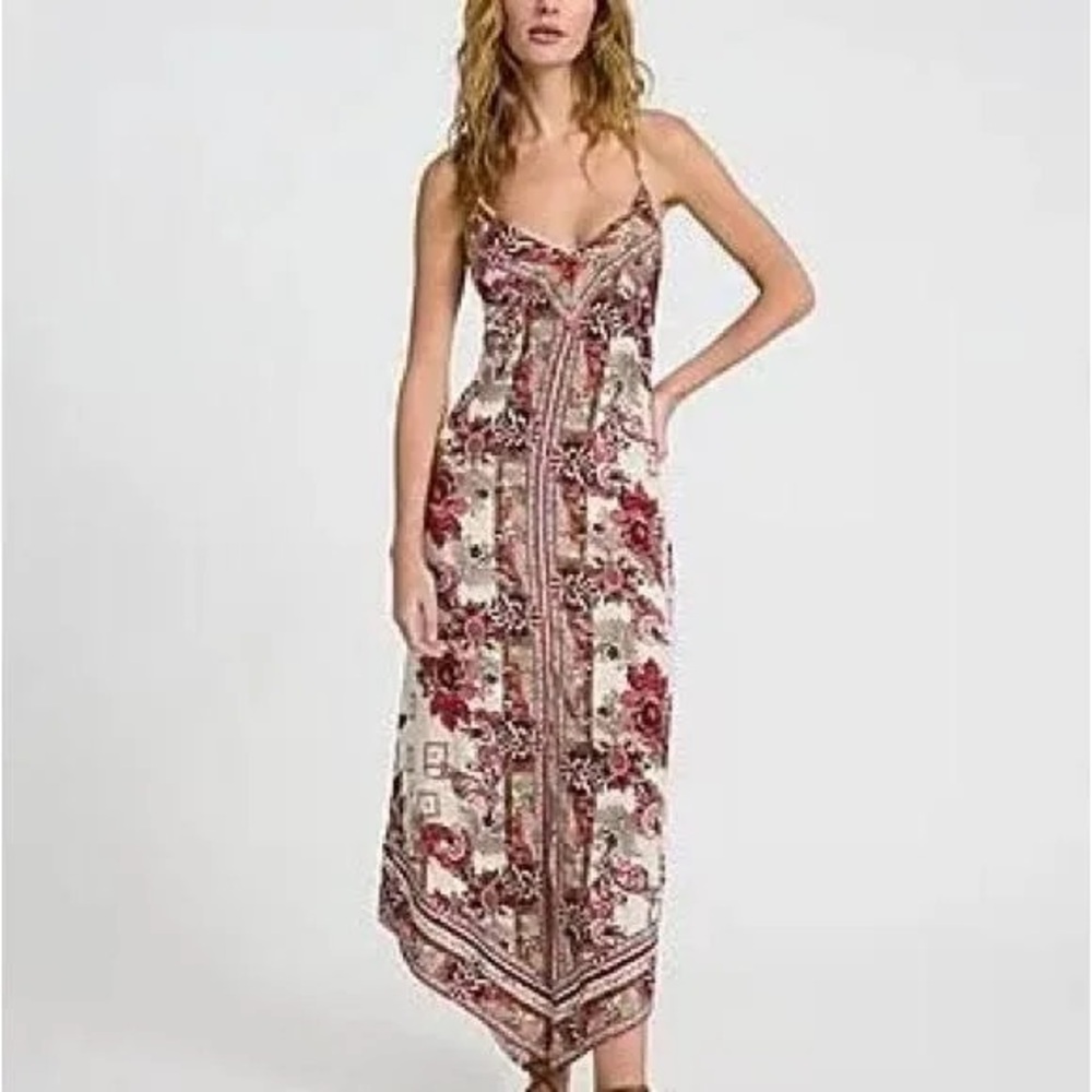 NWT Express Red and Cream Boho Floral Maxi Dress Size Small